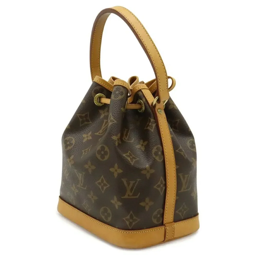 Louis Vuitton delivery duty